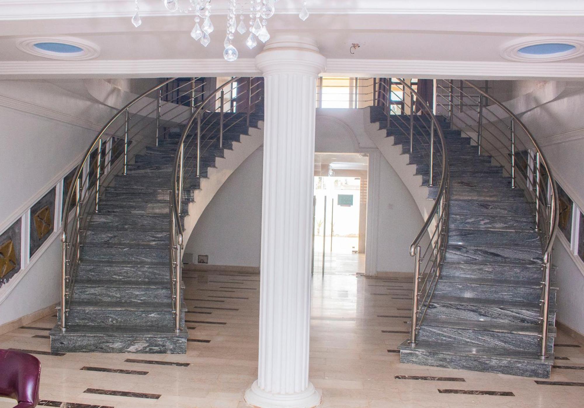 טמה Adonai Hotel מראה חיצוני תמונה