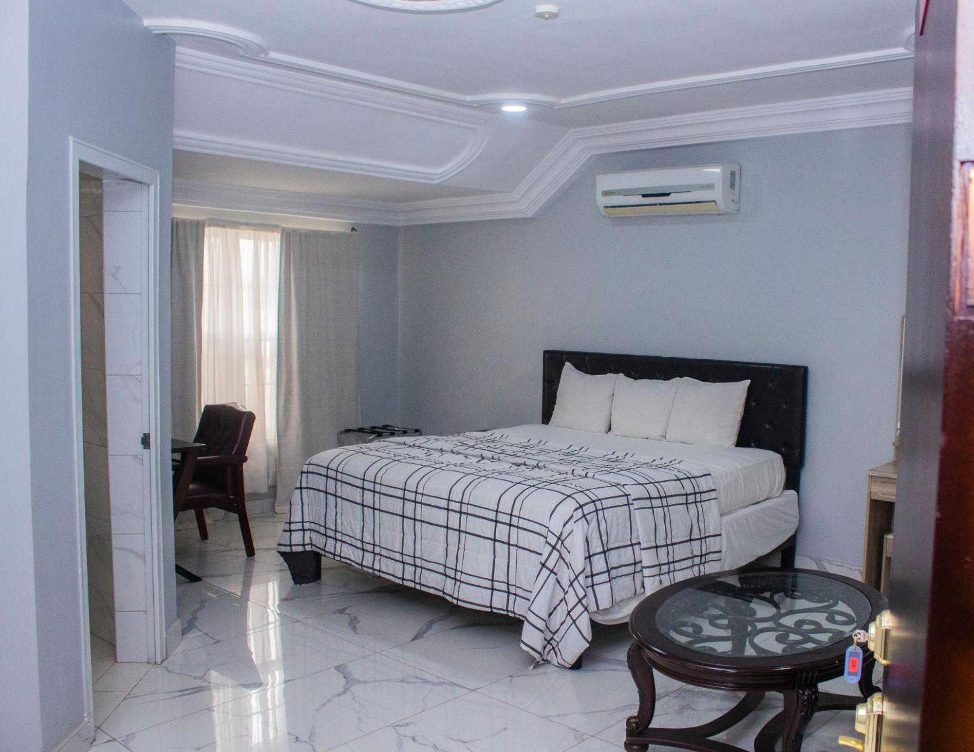 טמה Adonai Hotel מראה חיצוני תמונה