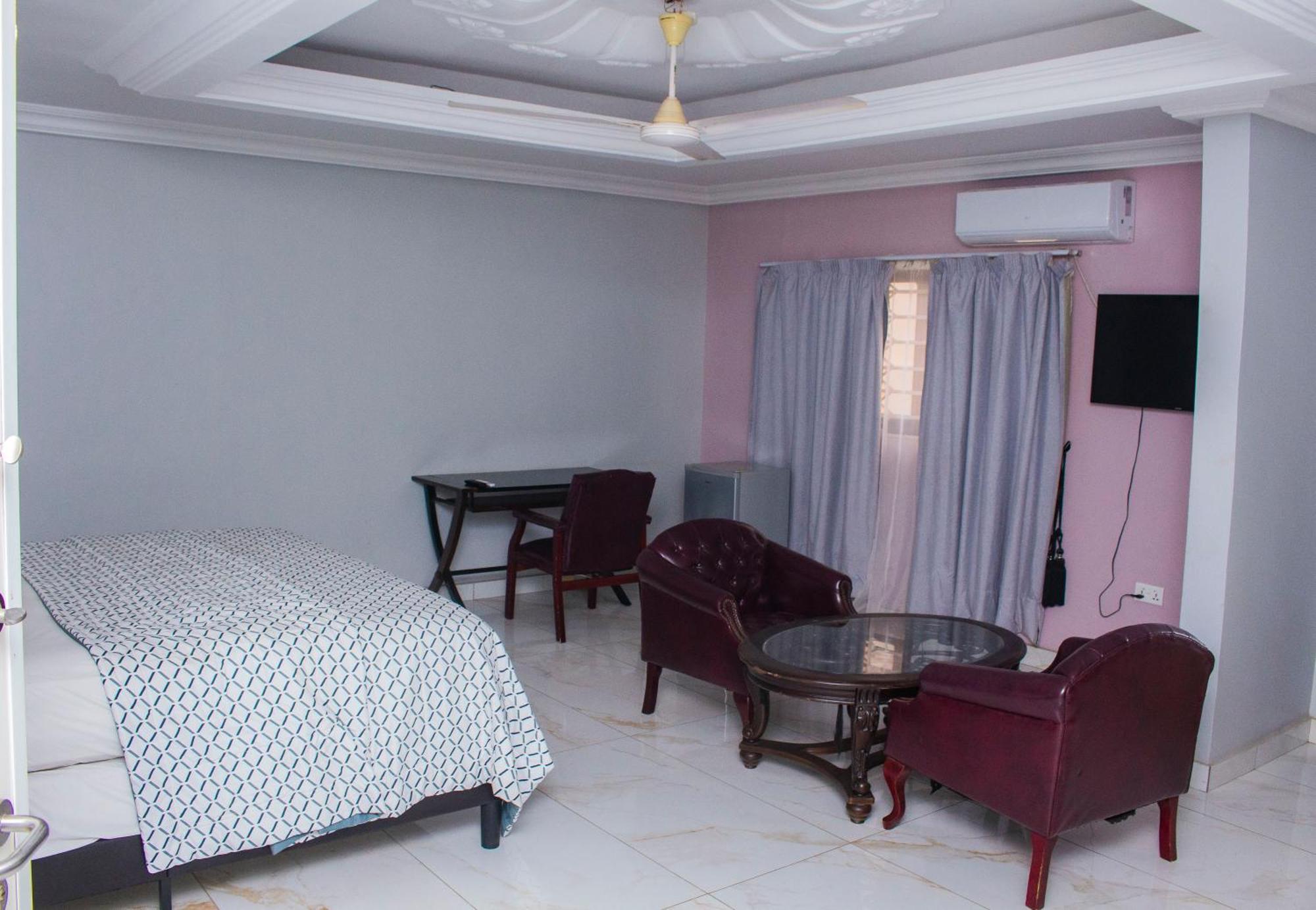 טמה Adonai Hotel מראה חיצוני תמונה